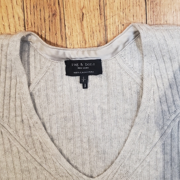 Rag & Bone - Ribbed Bell Sleeve Cashmere Sweater - Picture 5 of 9